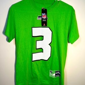 Seattle Seahawks shirt. Size small.